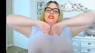 Big-Titted Blonde BBW on Webcam