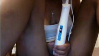 Ebony Solo Webcam Show with Vibrator