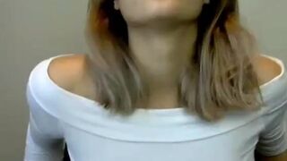 Webcam Girl Flashes Her Tits for Us