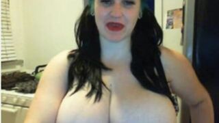 Big-Breasted BBW on Webcam