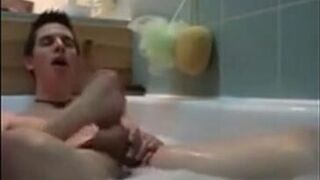 Twink's Solo Bathtub Adventure