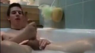 Twink's Solo Bathtub Adventure