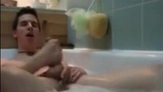 Twink's Solo Bathtub Adventure