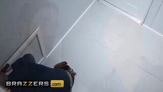 Big Tit BBW Maserati Gets Stuck in Elevator