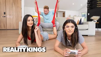 Reality Kings - Naughty Eliza Ibarra Offers Van Her Juicy Pussy While His Girlfriend Plays Her Game
