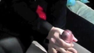 Amateur CFNM Handjob Ends in Cumshot