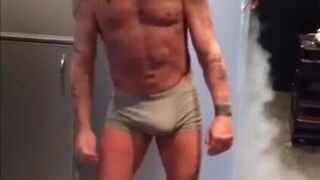 Daddy's Amateur Bulge - Gianluca Vacchi