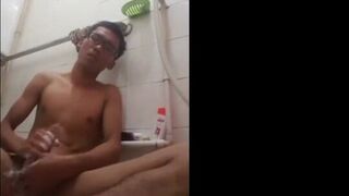 Thai Twink Masturbates in the Shower