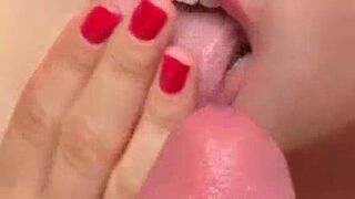 Close up blowjob/cumshot