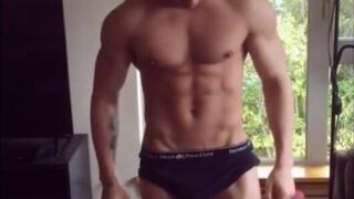 Muscle Hunks: Eddyfitt's Sexy Twink Showoff