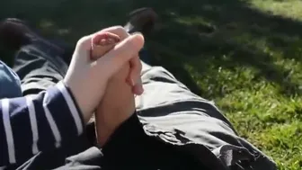 Handjob Und Orgasmus Im Hinterhof Mit Einer Deutschen MILF