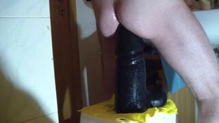 Fisting Fun - V: Amateur Gaping Masturbation with Sex Toys