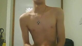 Smooth Twink Webcam Masturbation