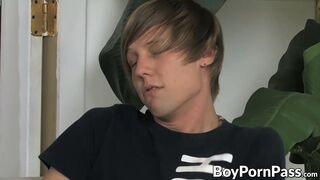 Kinky twink Atlanta Grey banged hard after hot masturbation