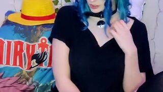 Horny cat girl nerd can't finish her book so she orgasms instead 