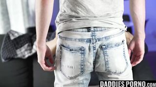 DaddiesPorno.com - Horny twink kneels for stepdaddys enormous dick in me