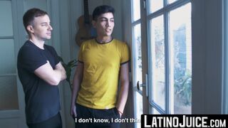 LatinoJuice.com - Stud homo Jonas Matt wanks dick while riding twink Felipe