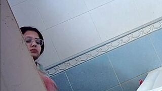 Fizza Saeed Washroom Leak Video