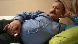 Fat Bear Daddy Amateur Handjob