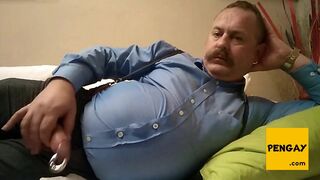 Fat Bear Daddy Amateur Handjob