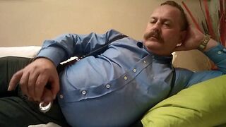 Fat Bear Daddy Amateur Handjob