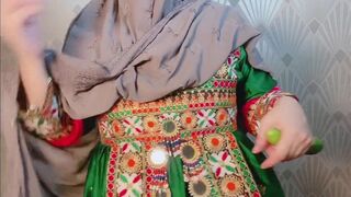 Horny pathan girl with big ass.pushing a cucumber inside her ass and pussy