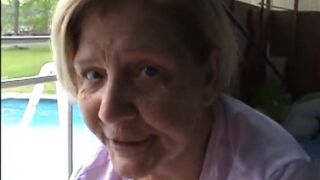 Big-Titted American BBW Granny Gives a Blowjob