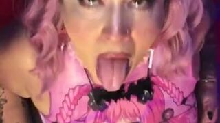 Curvy MILF begs for your cum on her showing Ahegao face
