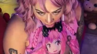 Curvy MILF begs for your cum on her showing Ahegao face