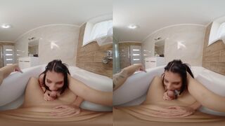 She Fucks Me in the Bathtub - Virtual Real Porn