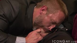 Mature Dirk Caber experienced the sensation that my penis can bring