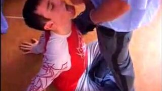 Twink's Amateur Blowjob Bukkake