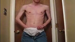 Skinny Nerd Twink Amateur