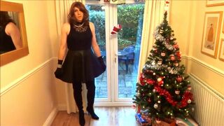 Christmas Wanking in Thigh-High Boots