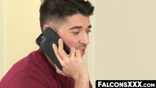 FalconsXXX.com - Burly stud Alex Mecum receives a skilled blowjob before a raw anal p