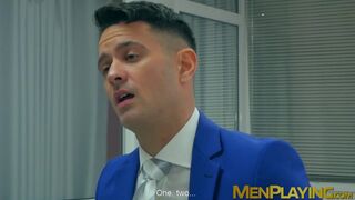 Office hunk Robbie Rojo blows his boss before hard drilling