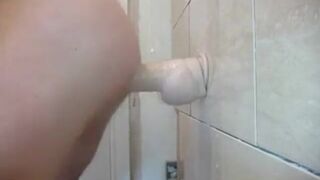 Quickie Against the Wall: Amateur Crossdresser Fun with a Sex Toy