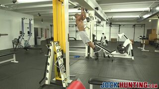 Gorgeous hunk slamming the gym newbie with his huge cock