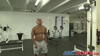 Gorgeous Hunk Slamming The Gym Newbie With His Huge Cock