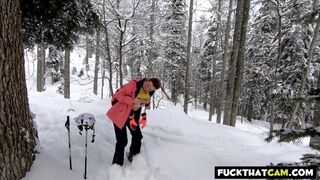 Exhibitionist Skiing: Blonde Flashes in Cable Car