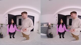 Landlord Gives New Tenant a Warm Welcome - Virtual Real Porn