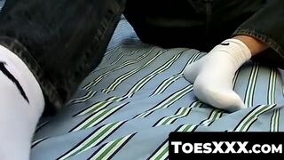 ToesXXX.com - Puppy's foot play and cumshot with a twist