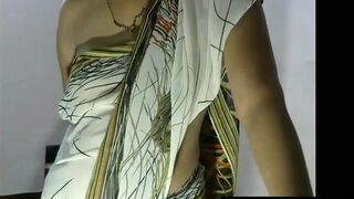 Indian Bhabhi's Steamy Webcam Show in a Saree