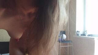 Russian Teen's Solo Dance and Masturbation on Webcam