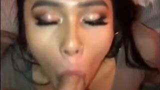 Beautiful Chinese Girlfriend Gives a Blowjob