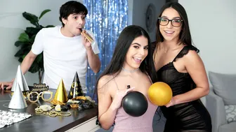 Latina stepsis 3some with stepbro on NYE