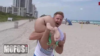 Mofos - Ria Rox And Cleo Vixen Get Nude While Playing Beach Volley, Then Share A Pair Of Dicks
