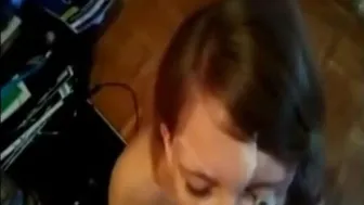 Une Suceuse Arabe Aime Les Éjaculations Faciales