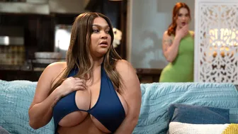Huge Tits Ebony Perved By MILF Neighbor