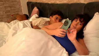 Faphouse - Big ass stepmom agrees to share bed with stepson - Thiago Lopez & Montse Swinger